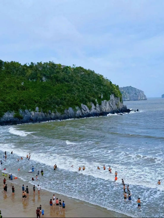 海泰财务 | 2025年度越南下龙湾之旅圆满收官